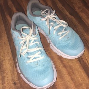 Women's Under Armour Micro G Assert tennis shoes